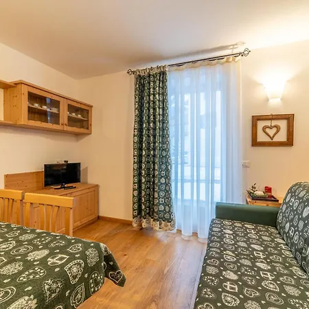 Dolomites Essence Apartment Falcade