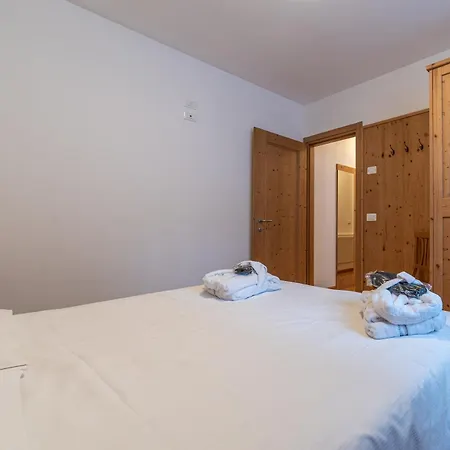 Dolomites Essence Apartment Falcade