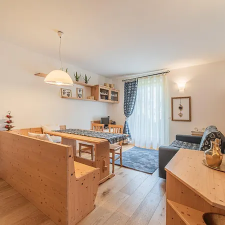 Dolomites Essence Appartement *