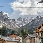 Dolomites Essence Apartment *