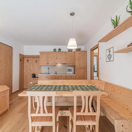 Dolomites Essence Apartman *